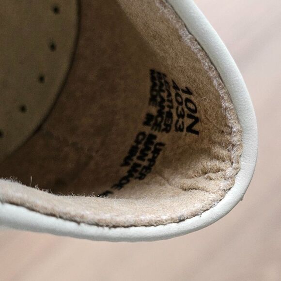 NEVER WORN SOFT SPOTS BONE WHITE GENUINE LEATHER LOAFERS SIZE 9.5 & 10N - Picture 13 of 16